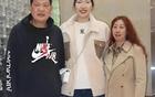 男篮名宿韩发顺：退役当教练，女儿2米11，也成为女篮领袖